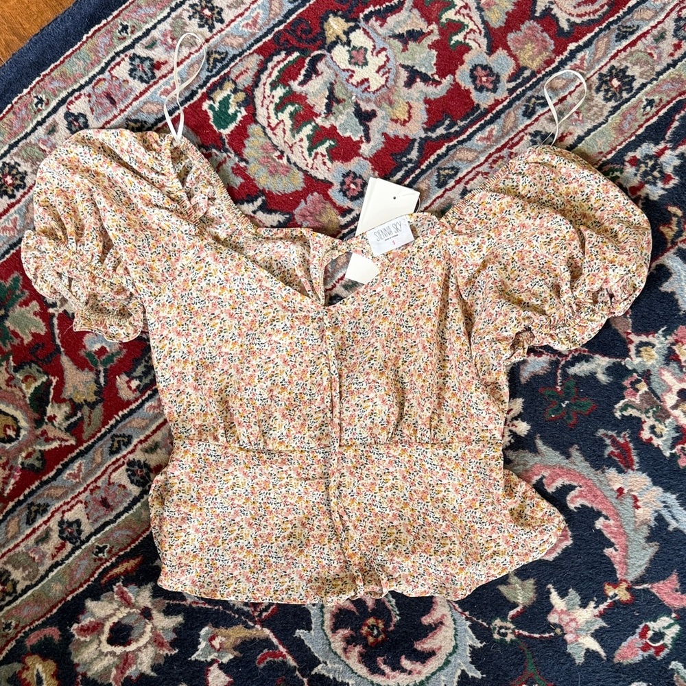 Sienna Sky Floral Puff Sleeve Button Front Top in Cream and Pink